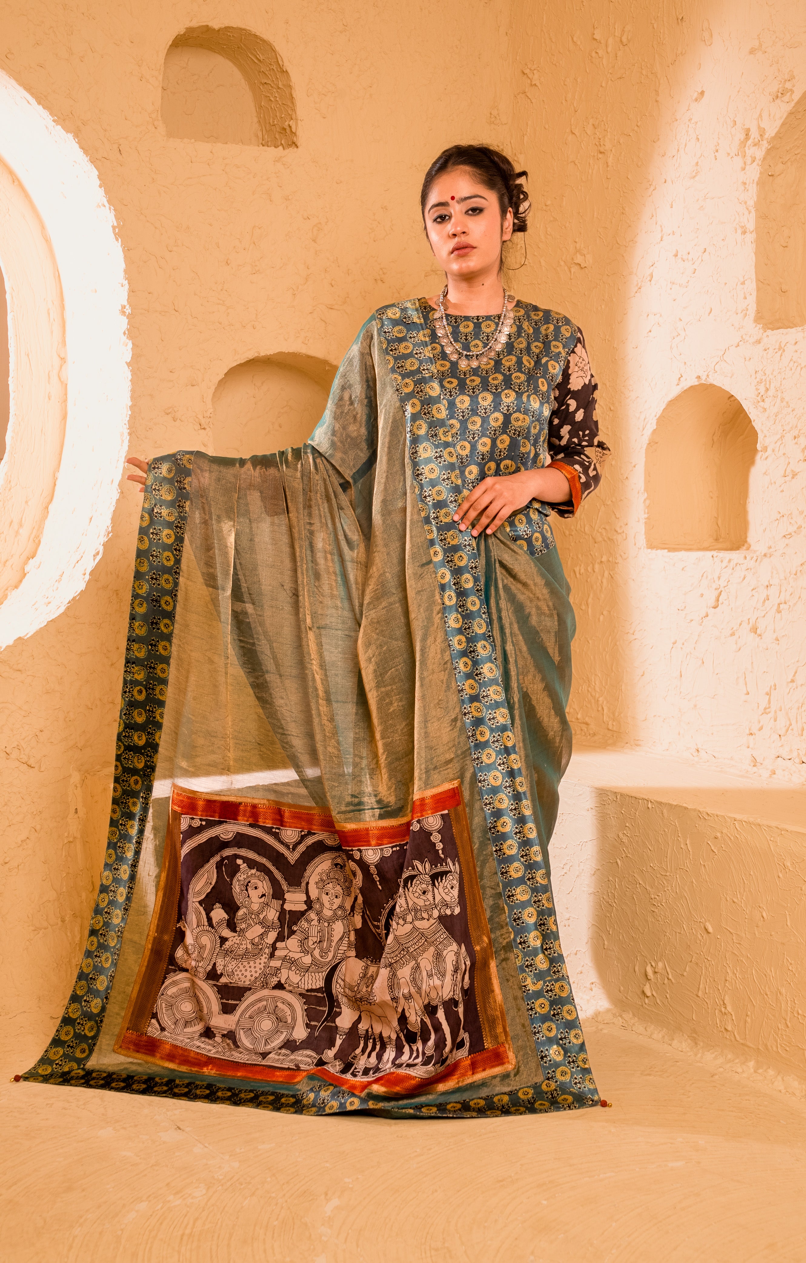 Geeta Updesh Tissue Saree