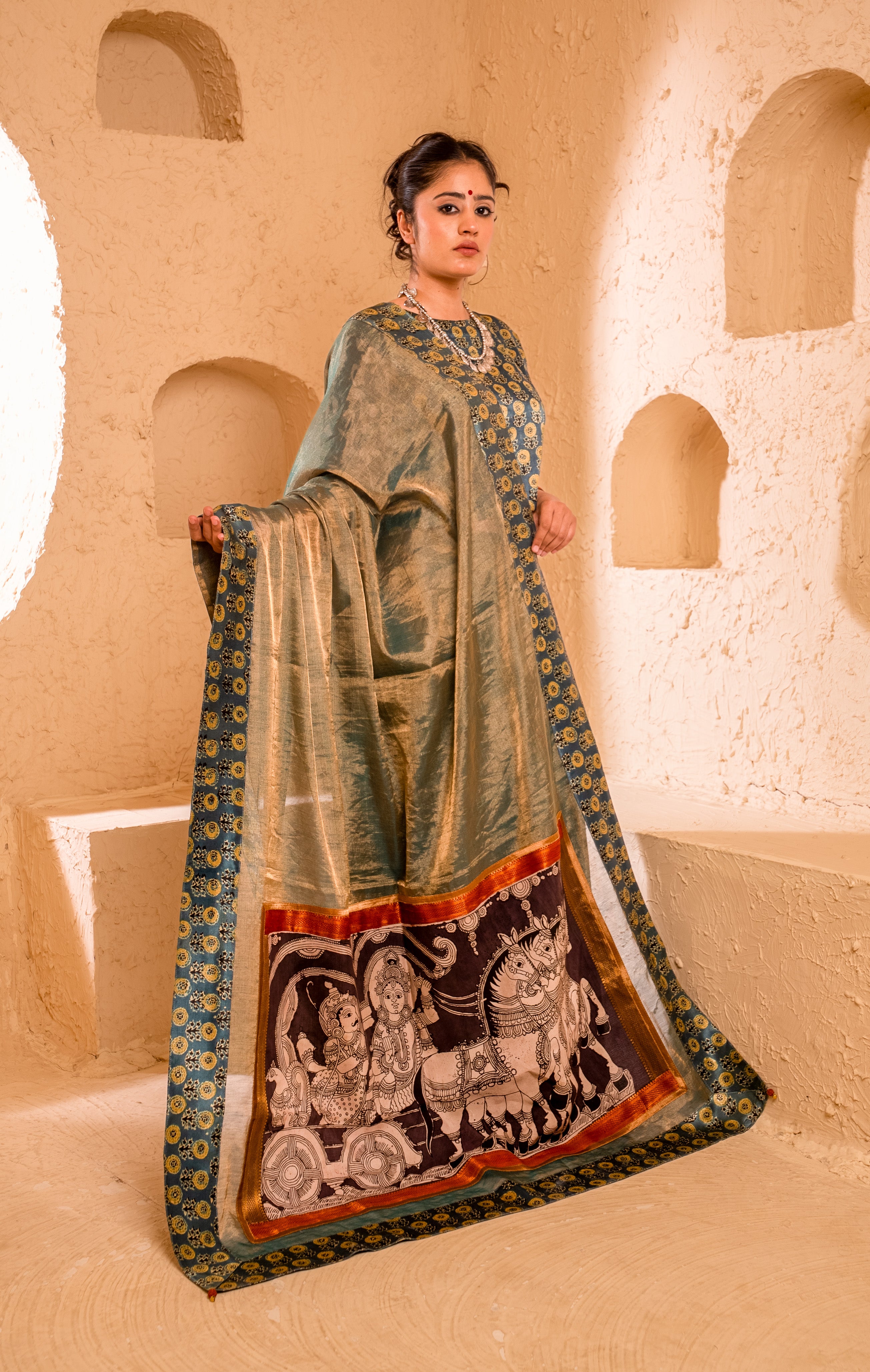 Geeta Updesh Tissue Saree